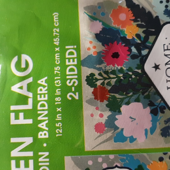 Garden flag. Welcome to my garden - Picture 2 of 2